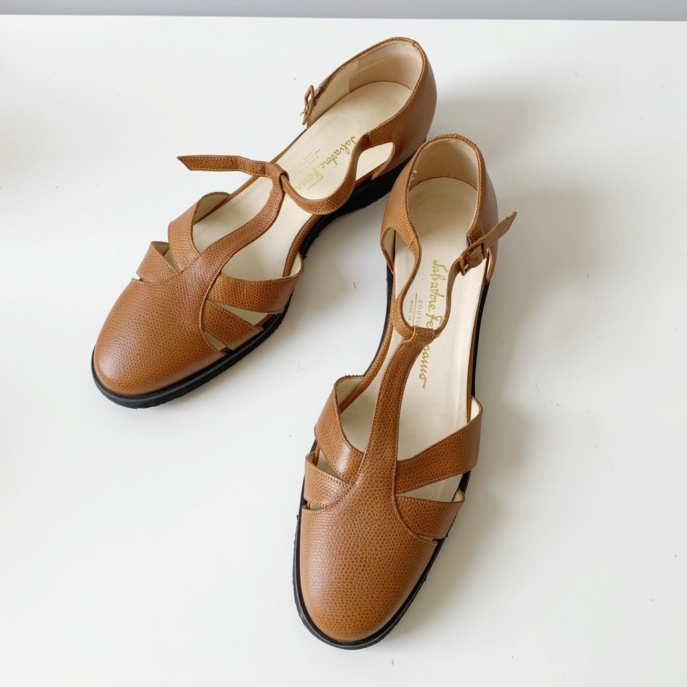 NWT Salvatore Ferragamo Naenia T Strap Leather Shoes